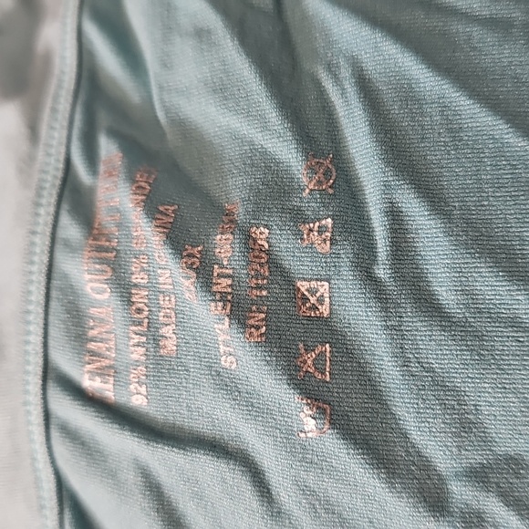 ZENANA OUTFITTERS BUNDLE OF 3 GORGEOUS TANK TOPS. SIZE 2X-3X. - Picture 6 of 10